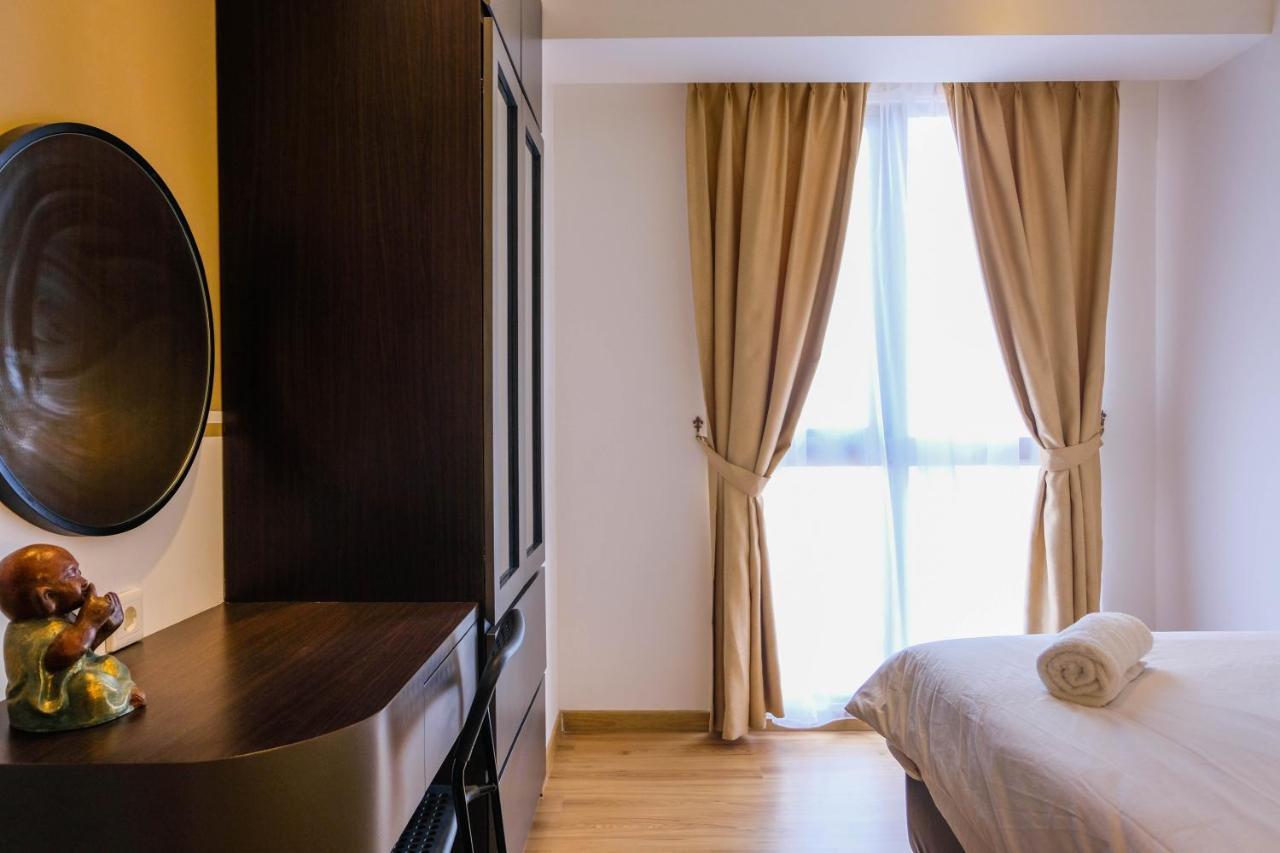 Elegant 2Br Apartment At M-Town Signature Near Shopping Mall By Travelio 탕그랑 외부 사진
