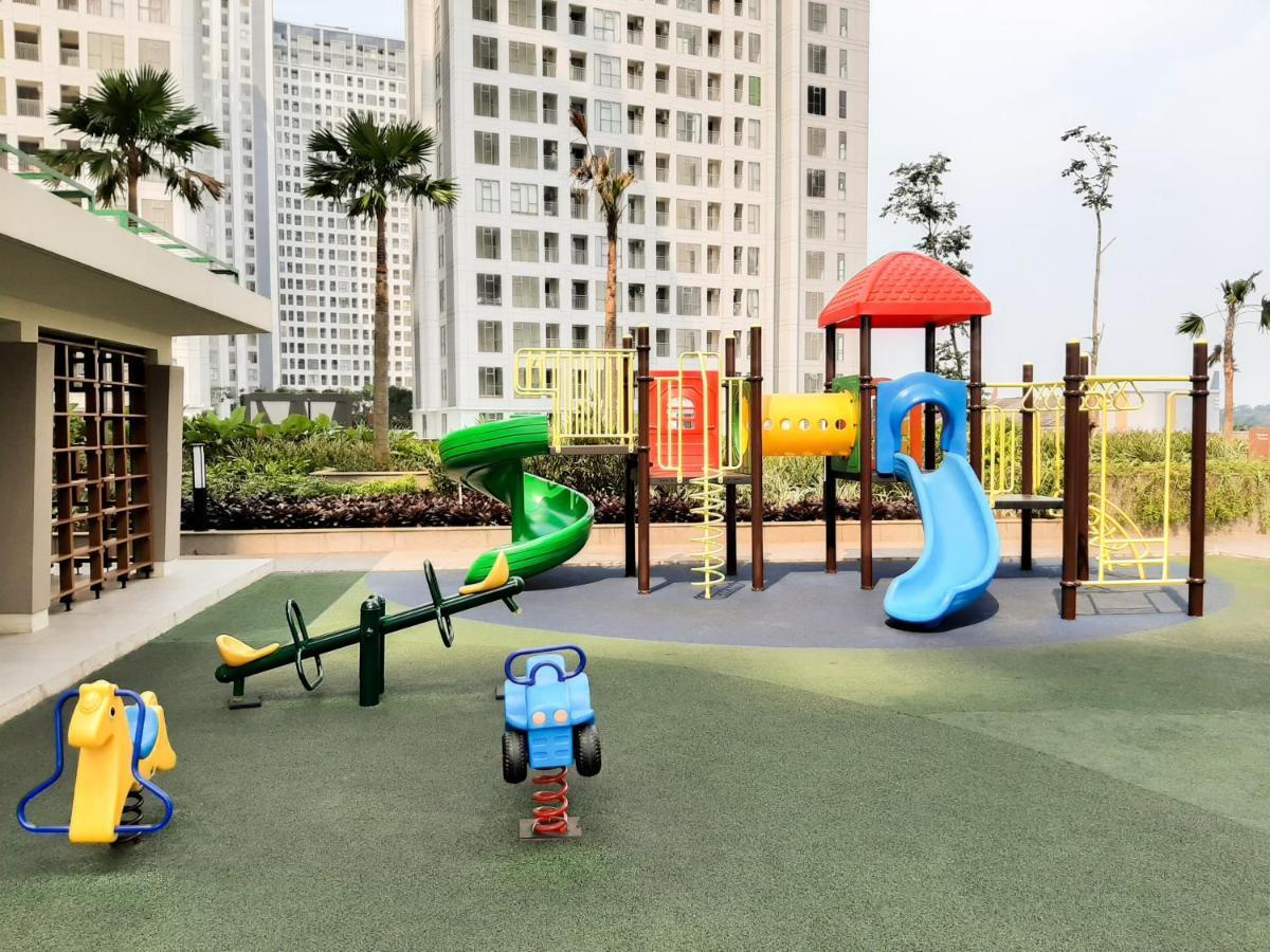Elegant 2Br Apartment At M-Town Signature Near Shopping Mall By Travelio 탕그랑 외부 사진